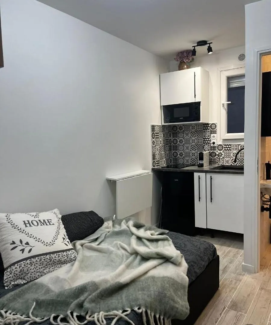 Studette Cosy Ideal Pour Un Sejour Parisien Metro Duroc
